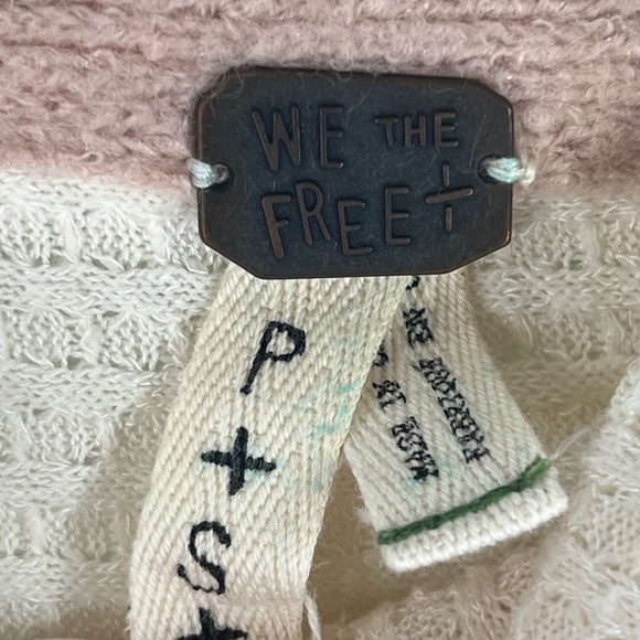 Free People We The Free Susie Swit Poncho Sweater – Size Small - Picture 7 of 10